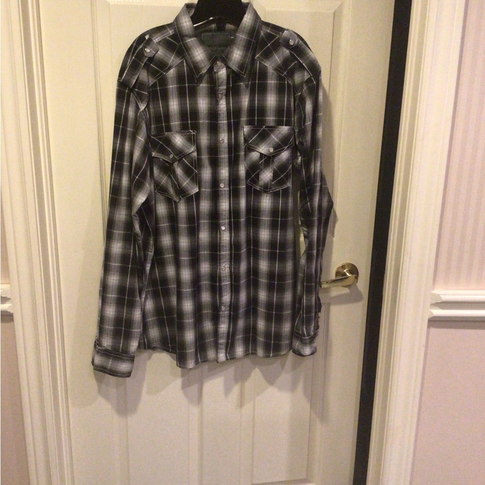 Men's Urban Heritage Black and White Plaid Casual
 Shirt
